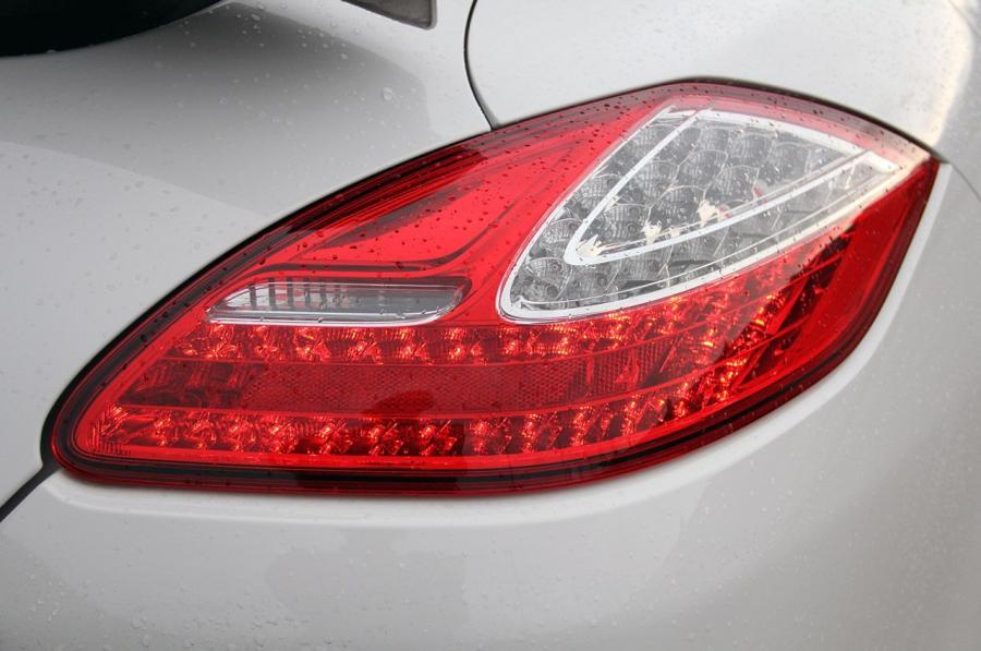  Porsche Panamera Turbo S 2012 года  (фото 81 из 91)